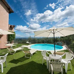 Apartament Casa Lari 
