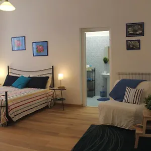 103 Bed and Breakfast